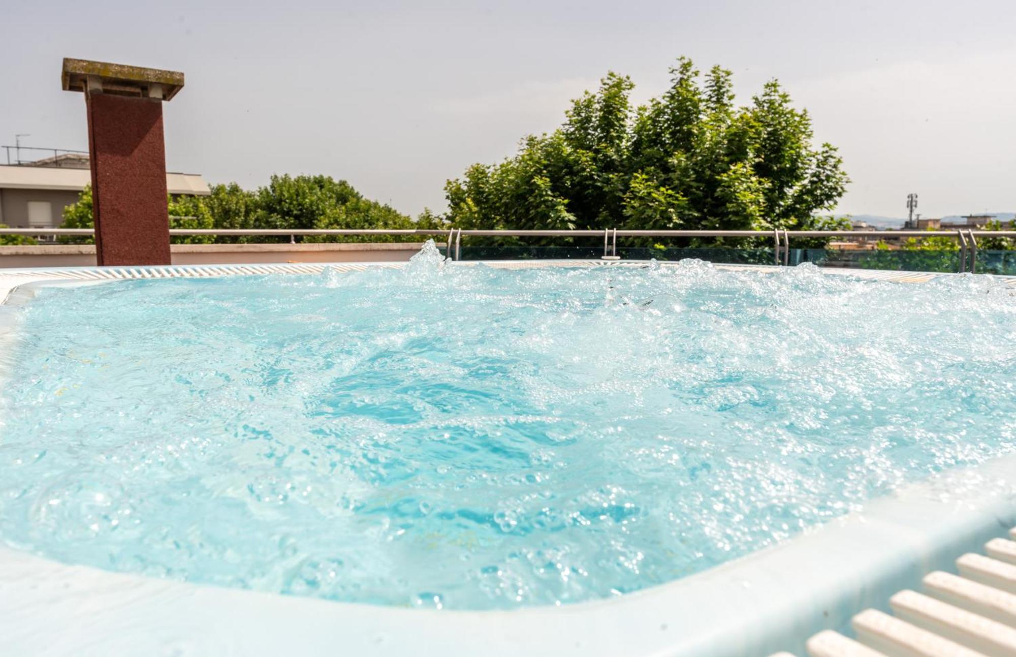 Residence Marconi Mare Rimini Esterno foto
