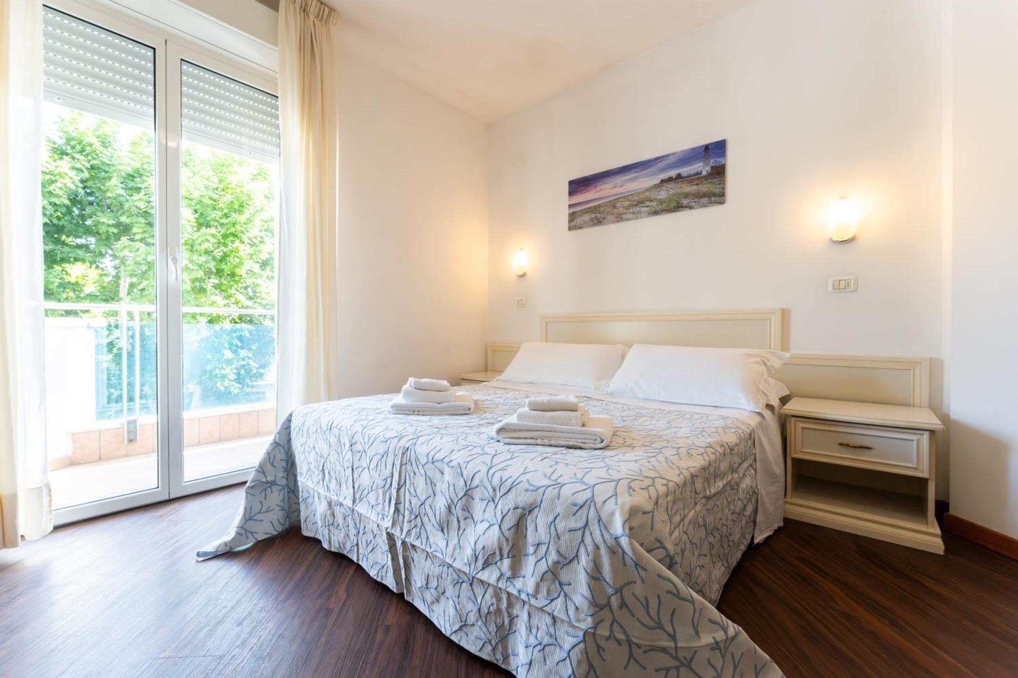 Residence Marconi Mare Rimini Esterno foto