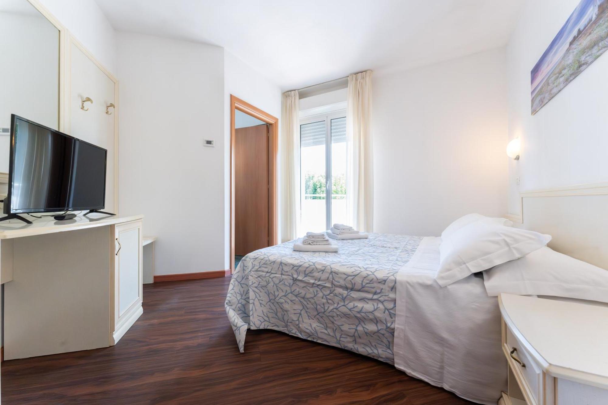 Residence Marconi Mare Rimini Esterno foto