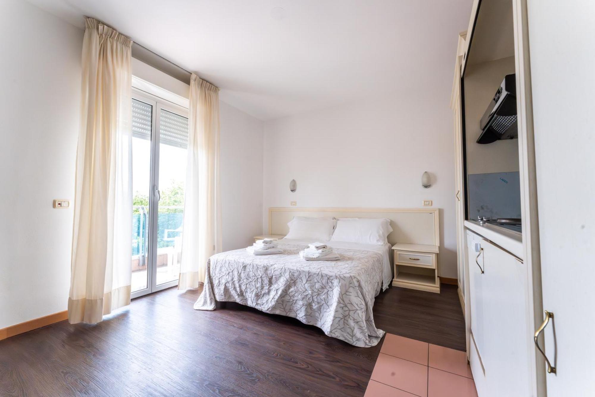 Residence Marconi Mare Rimini Esterno foto