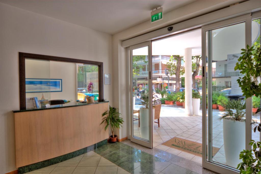 Residence Marconi Mare Rimini Esterno foto